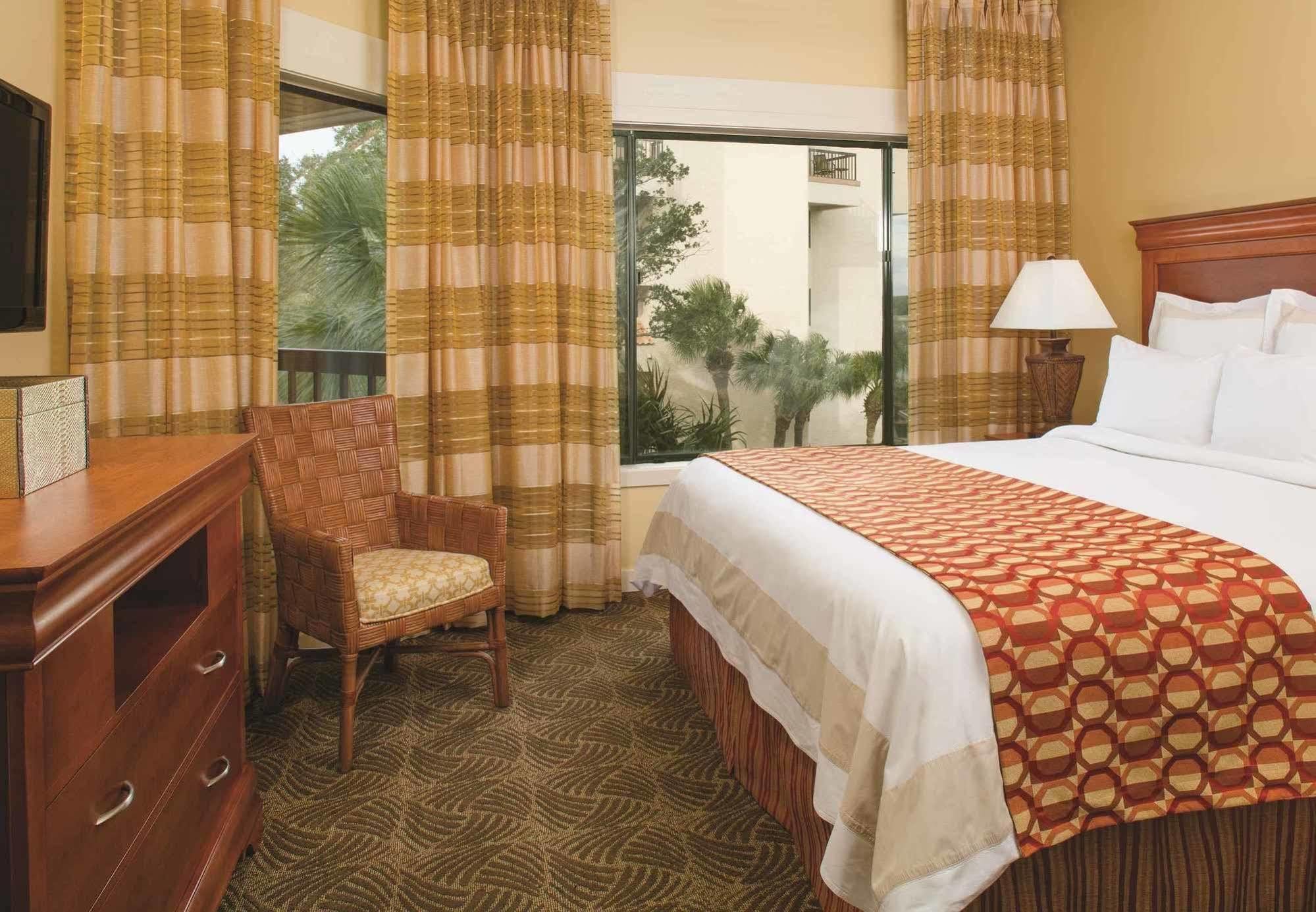 מלון הילטון הד איילנד Marriott'S Harbour Point And Sunset Pointe At Shelter Cove מראה חיצוני תמונה
