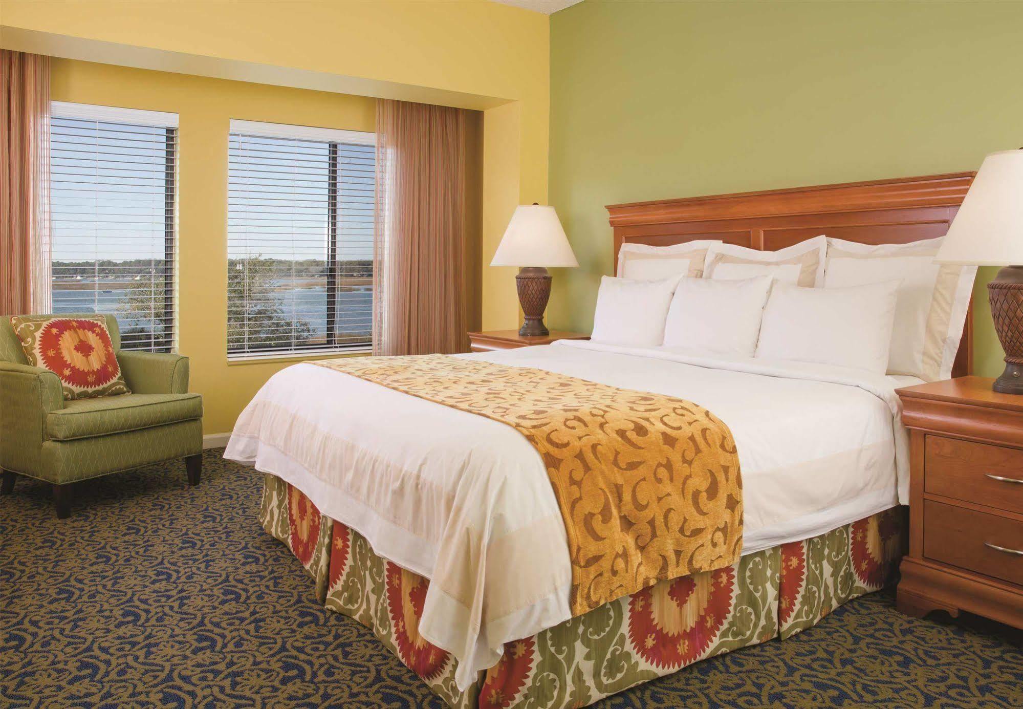 מלון הילטון הד איילנד Marriott'S Harbour Point And Sunset Pointe At Shelter Cove מראה חיצוני תמונה
